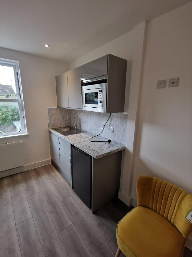 Seafront Suites - Close To Beach, Train Station & Southend Airport Саутенд-он-Си Экстерьер фото