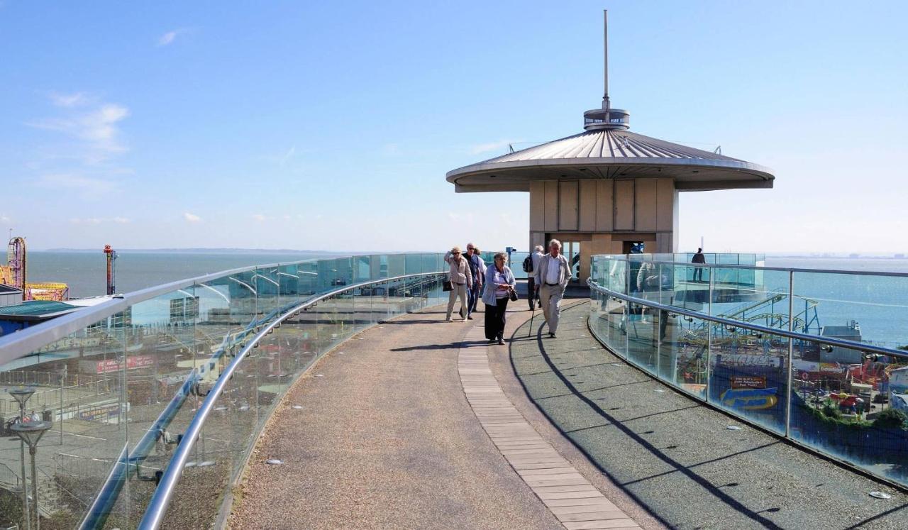 Seafront Suites - Close To Beach, Train Station & Southend Airport Саутенд-он-Си Экстерьер фото